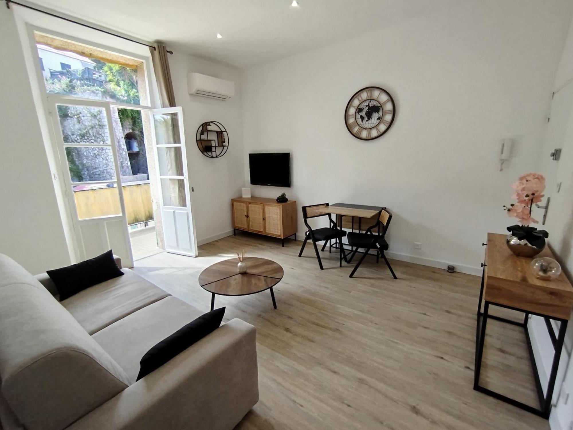 Apartment Grand Avec Terrasse